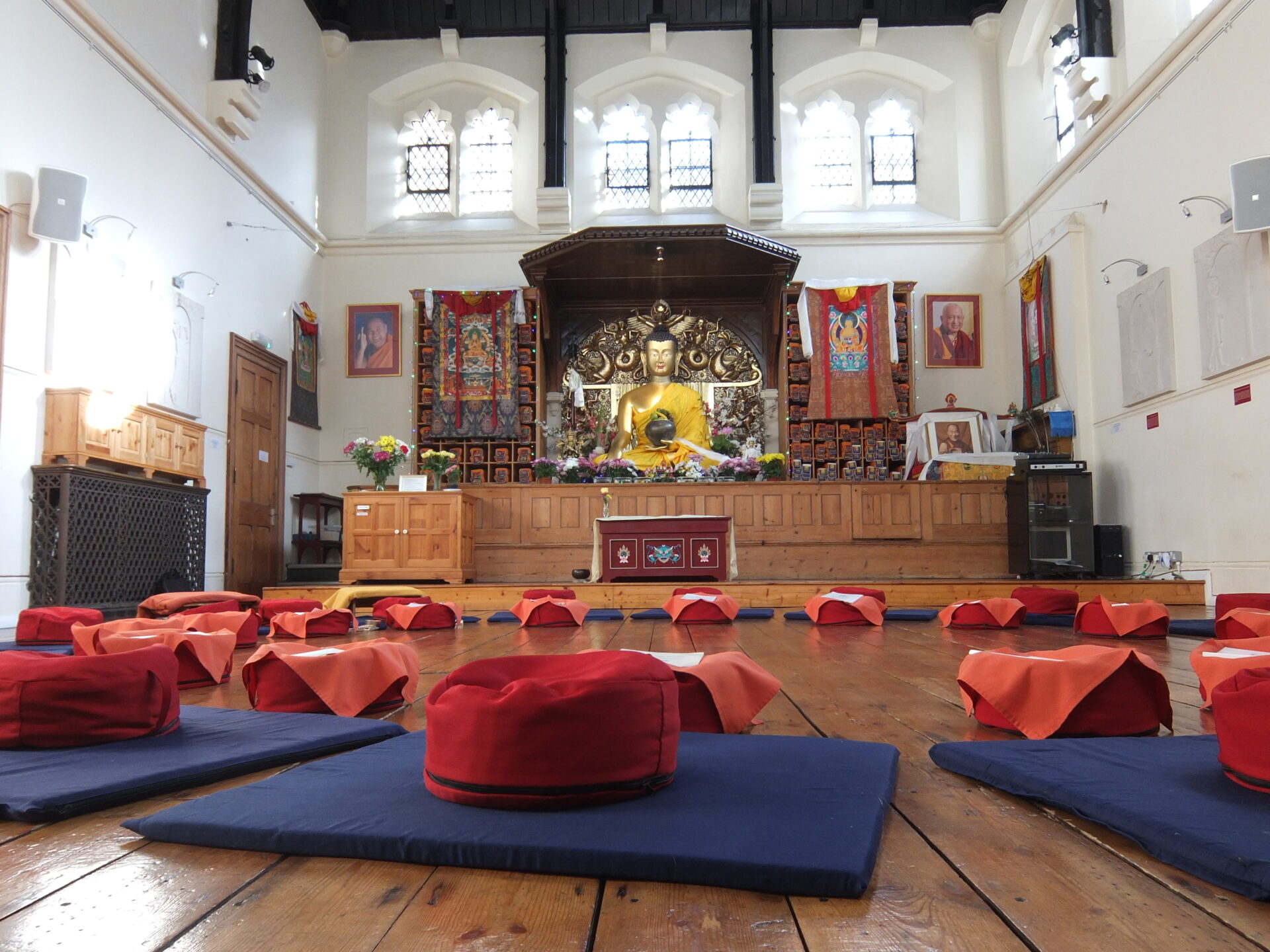 Meditation in the Main Temple at Jamyang London Buddhist Centre